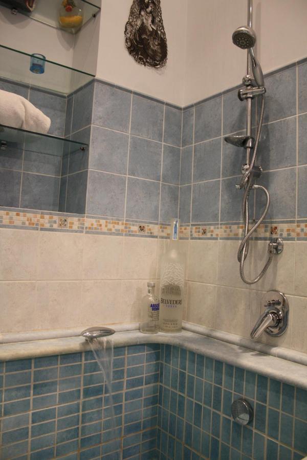 Naumachia Apartamento